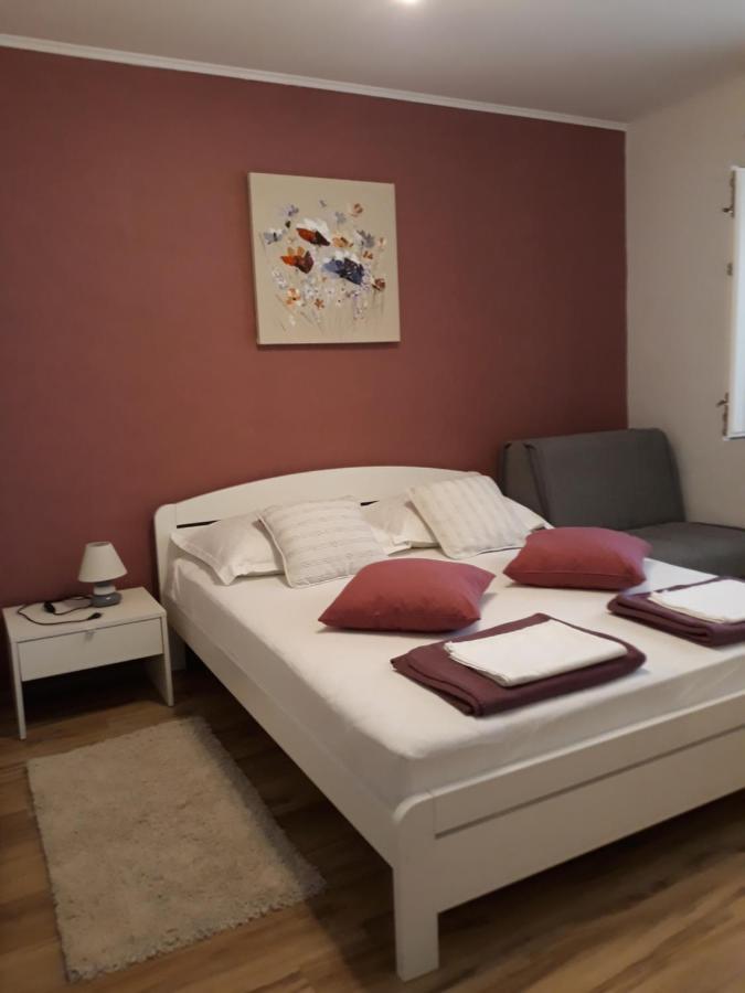 Apartment Mira Traù Esterno foto